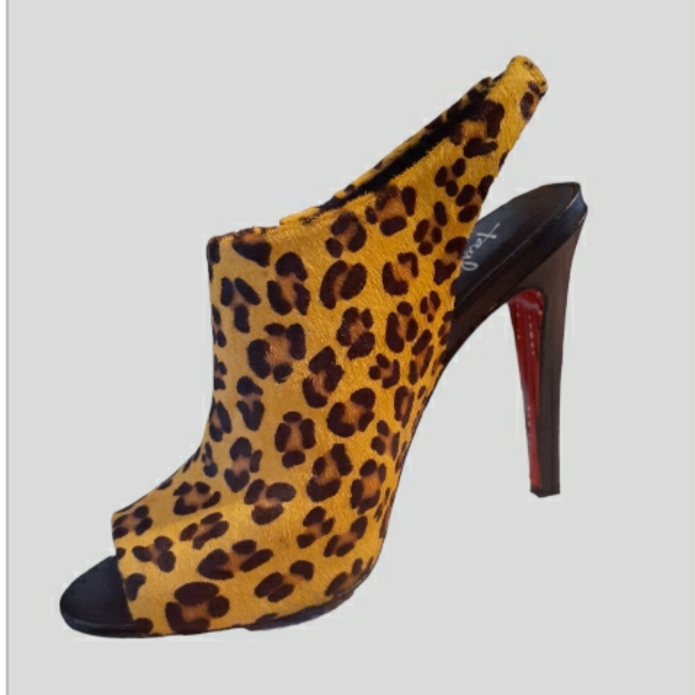 Taylor Says Paige Shoes